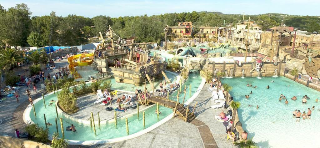 אגדה Mobilhome Dans Camping Les Sables D'Or מראה חיצוני תמונה